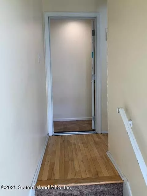 Staten Island, NY 10312,654 Lamoka AVE