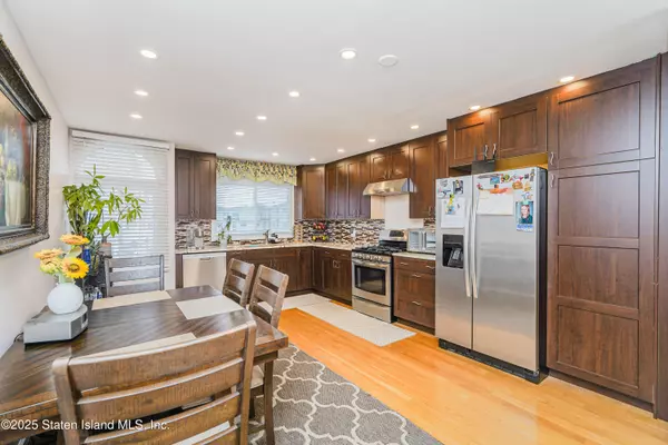 Staten Island, NY 10314,39 Simmons LOOP