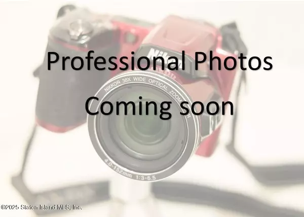 Staten Island, NY 10304,172 Coventry RD