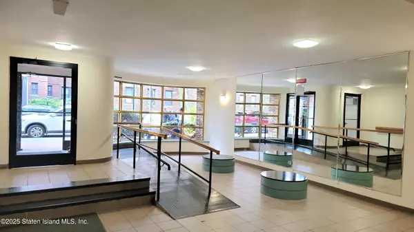 Brooklyn, NY 11230,1580 East 13th ST ##4b