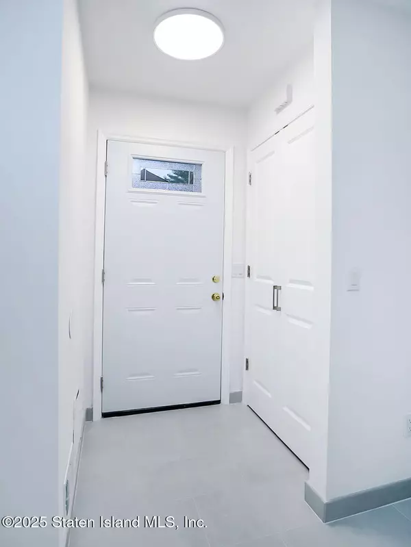 Staten Island, NY 10314,67 Pierpont PL