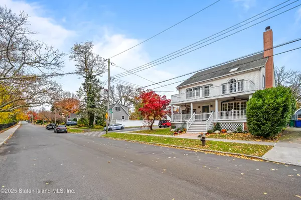 Staten Island, NY 10310,110 Kissel AVE