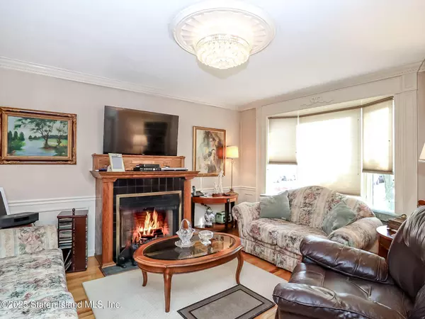 Staten Island, NY 10309,5 Wirt AVE