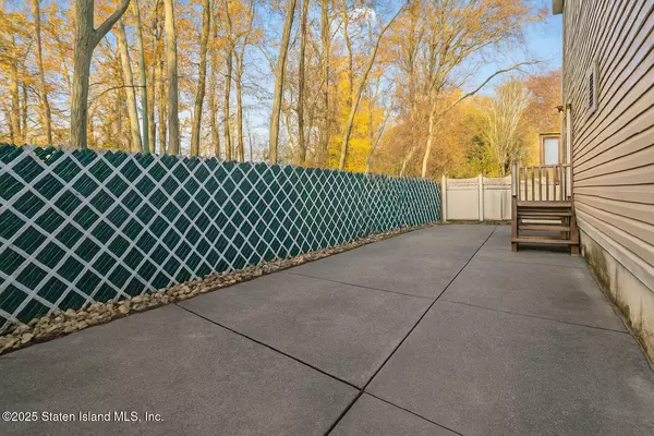 Staten Island, NY 10314,76 Croft PL