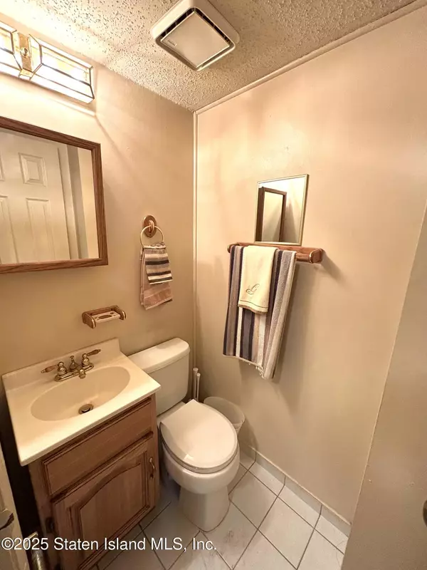 Staten Island, NY 10312,362 Ilyssa Way WAY