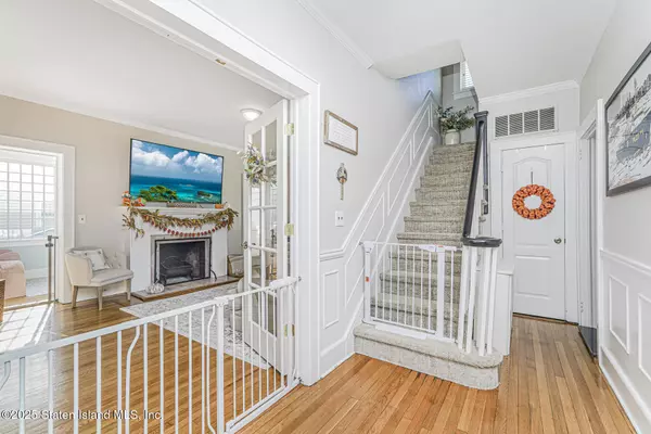 Staten Island, NY 10306,32 Otis Ave