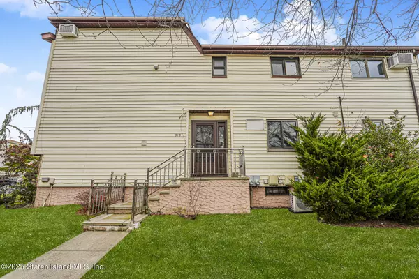 Staten Island, NY 10314,318 Travis AVE