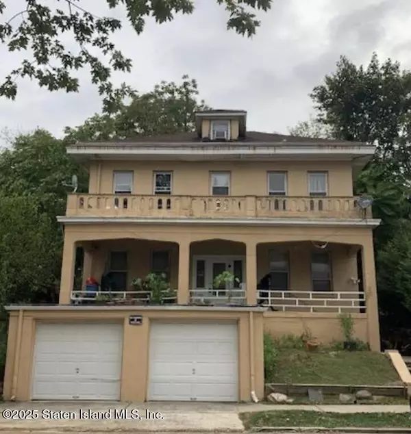 Staten Island, NY 10306,19 1 ST