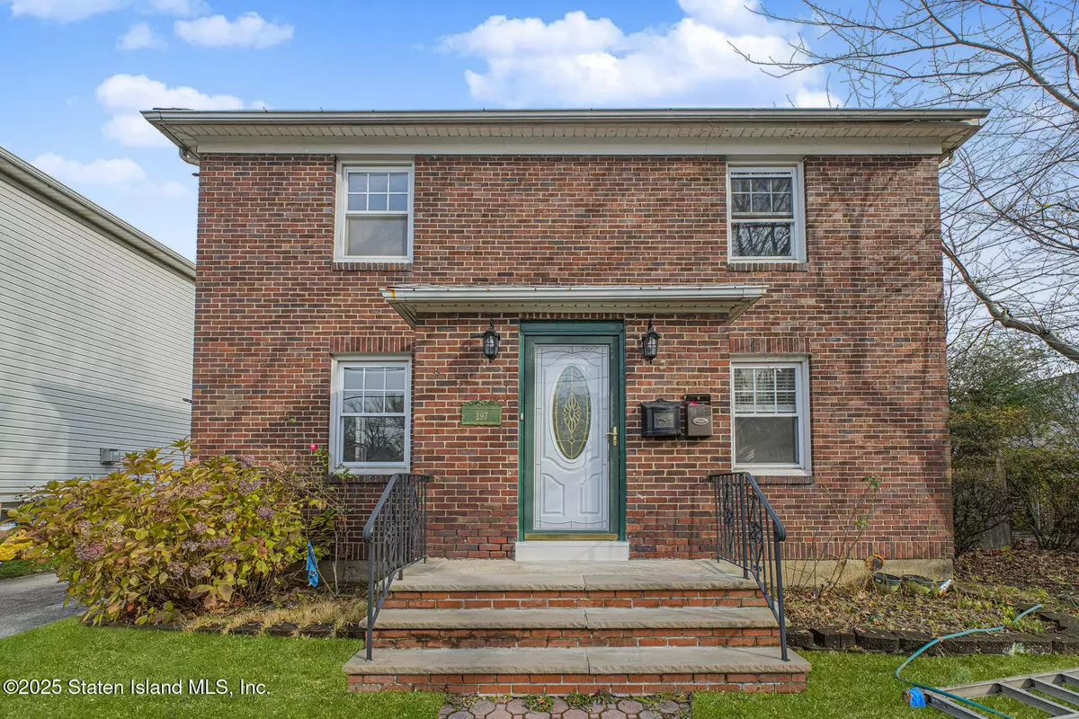 Staten Island, NY 10306,297 Otis AVE