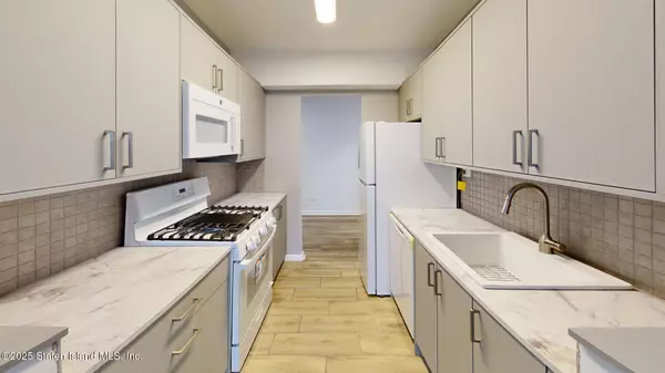 Staten Island, NY 10304,55 Austin PL #Y2