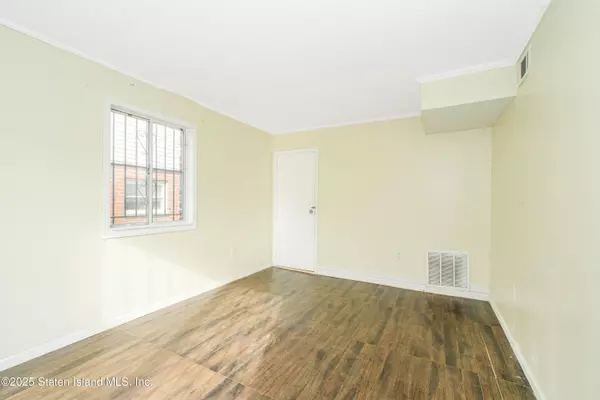 Staten Island, NY 10314,44 Braisted AVE