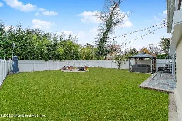 Staten Island, NY 10307,40 Brighton ST