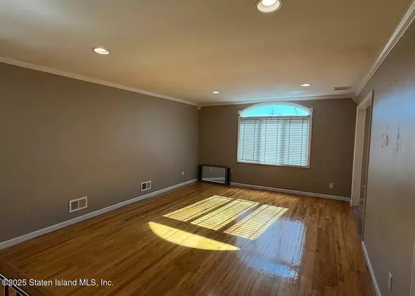 Staten Island, NY 10312,641 Katan AVE