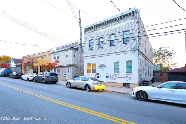 182-184 Morningstar RD, Staten Island, NY 10303
