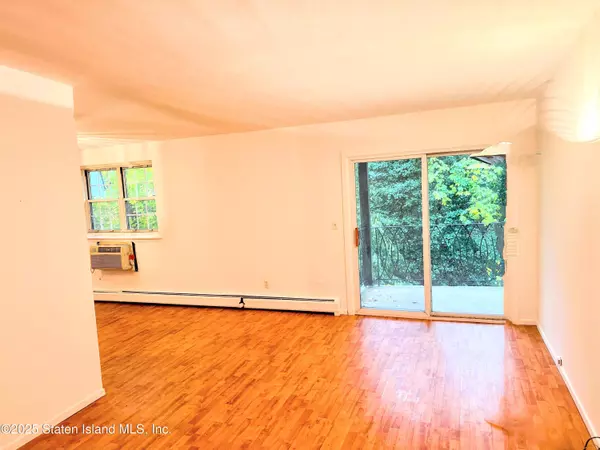 Staten Island, NY 10305,400 Maryland AVE #3b