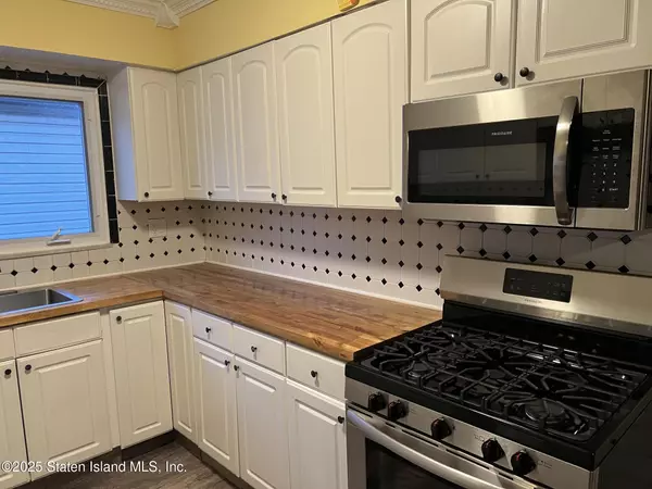 Staten Island, NY 10310