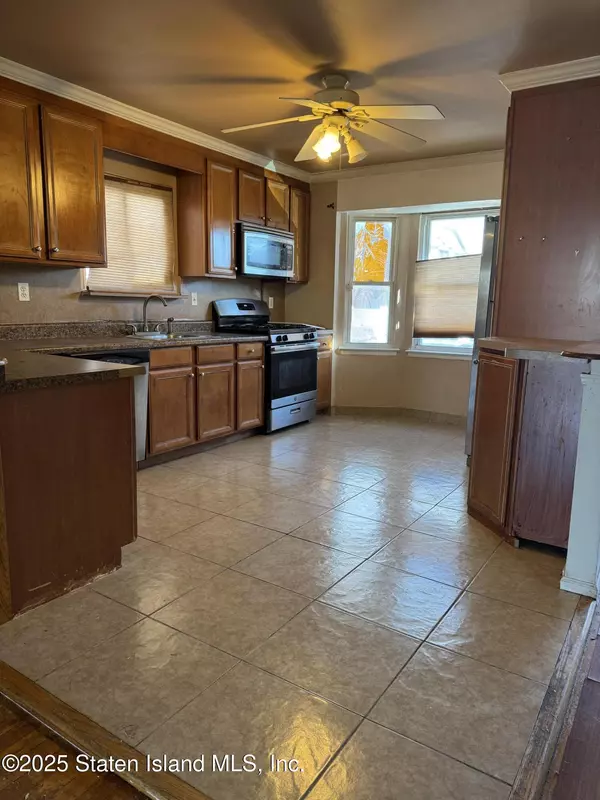 Staten Island, NY 10314,317 Hillman AVE