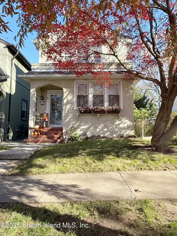 33 Veltman AVE, Staten Island, NY 10314