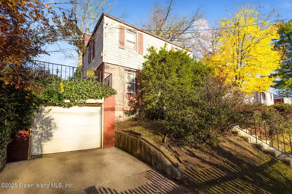 Staten Island, NY 10304,29 Park Hill AVE