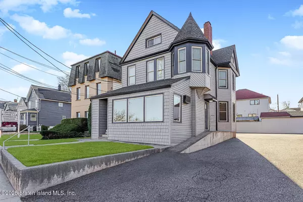 Staten Island, NY 10308,4062 Amboy RD