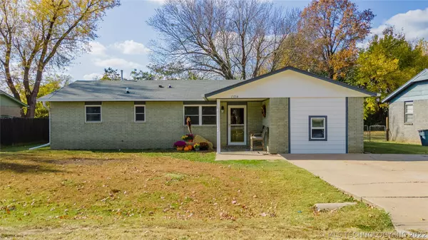 15214 S 290th East AVE, Coweta, OK 74429