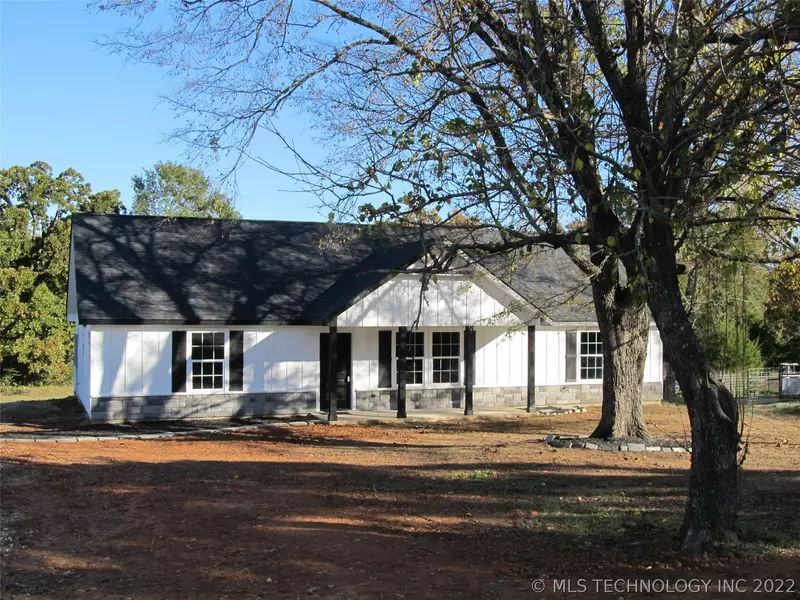 221 S Smith ST, Bennington, OK 74723