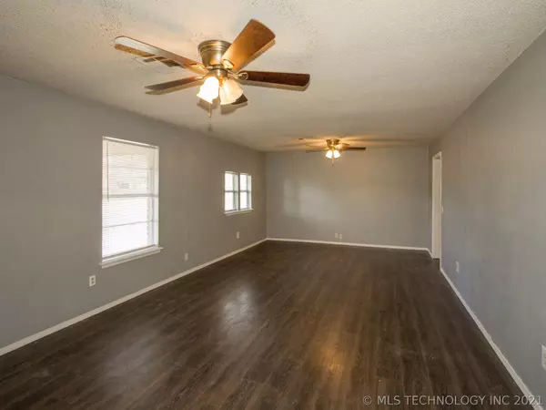 Kellyville, OK 74039,833 S Cedar ST