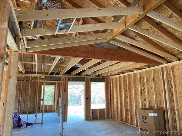 Watts, OK 74964,896 S Snyder Springs LOOP