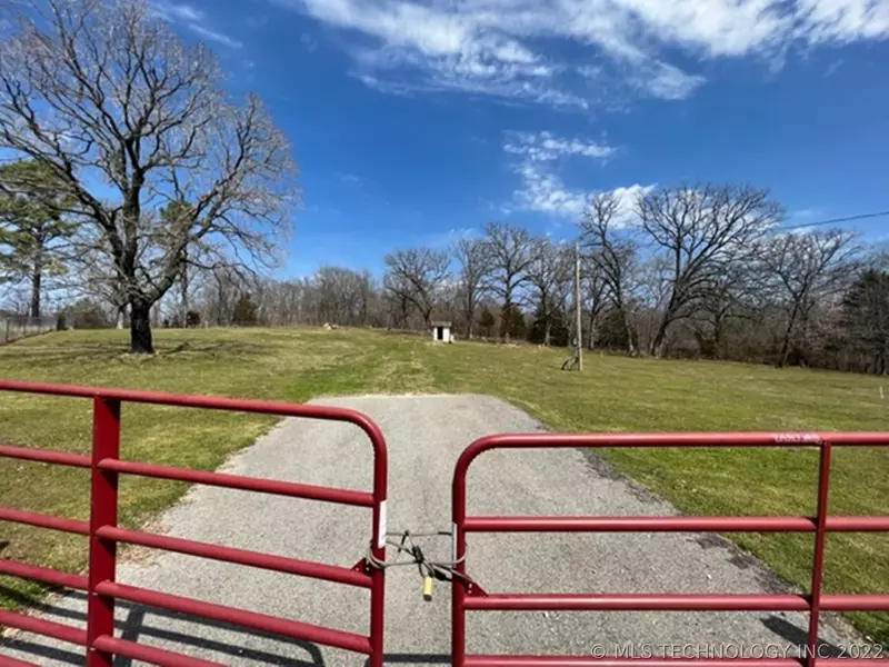 28686 E 585 RD, Welling, OK 74471