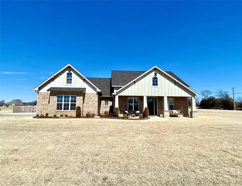 1582 E Dawson DR, Fort Gibson, OK 74434