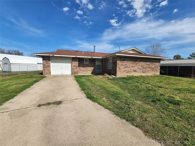 100 Geneva CIR, Gore, OK 74435