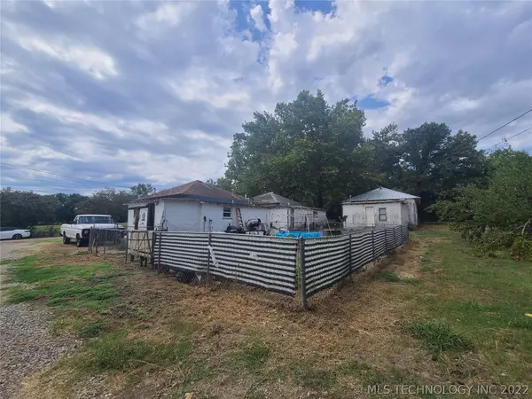 Hominy, OK 74035,523 W 10th ST