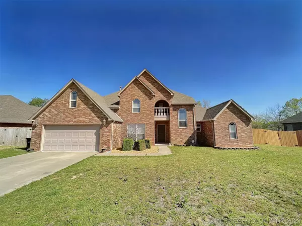 1408 Hickory Hills DR, Fort Gibson, OK 74434