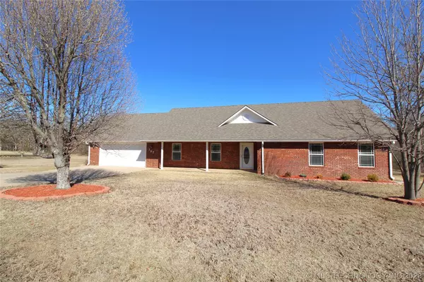 137 Laredo ST, Lone Grove, OK 73443