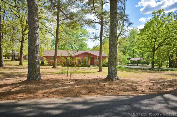 1314 Red Bud LN, Antlers, OK 74523