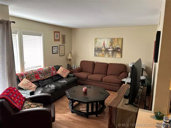 Burneyville, OK 73430,117 Falconhead #B