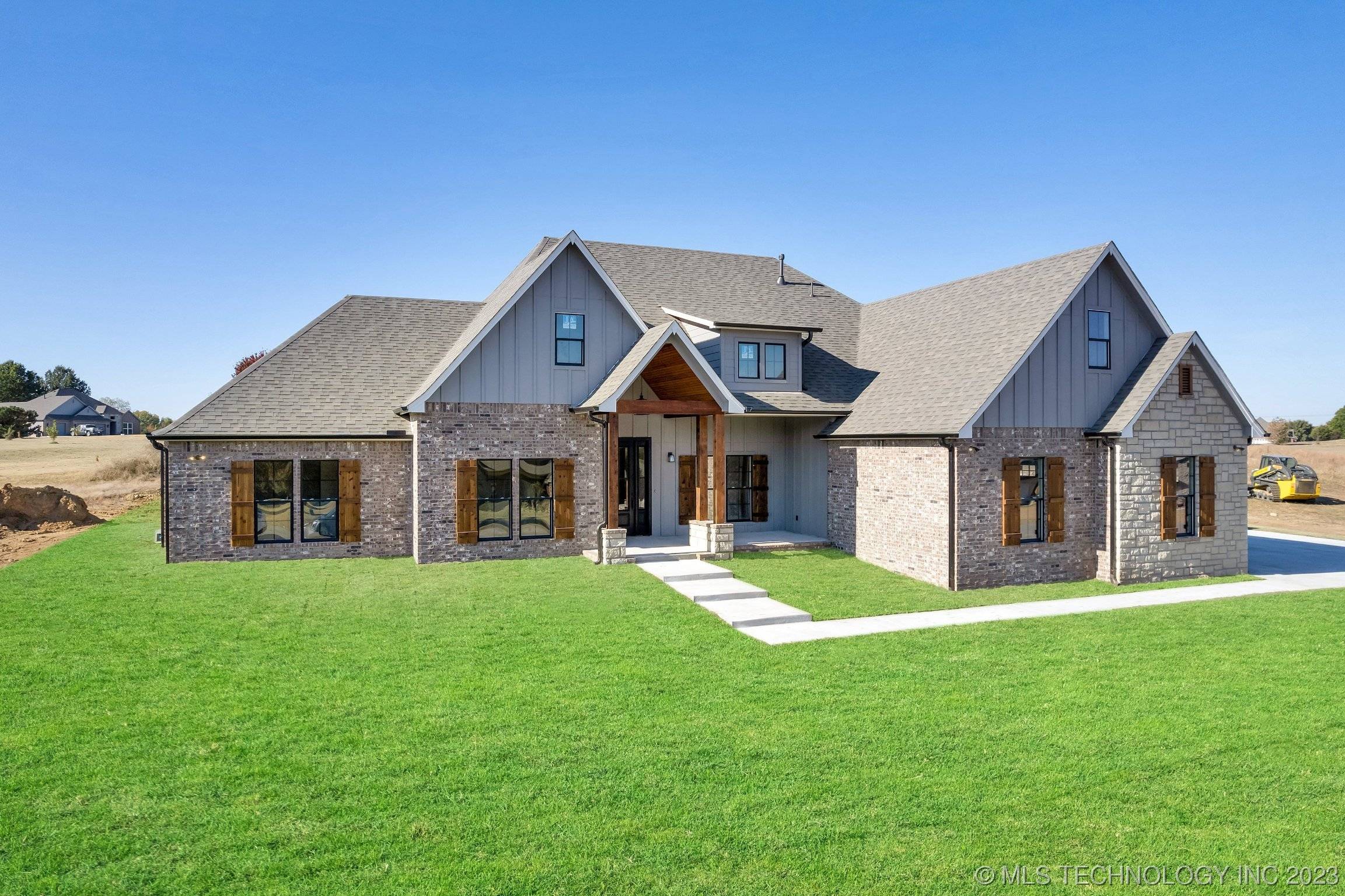 10102 Ratliff DR,  Claremore,  OK 74017