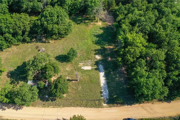 Mead, OK 73449,515 Circle Beach RD