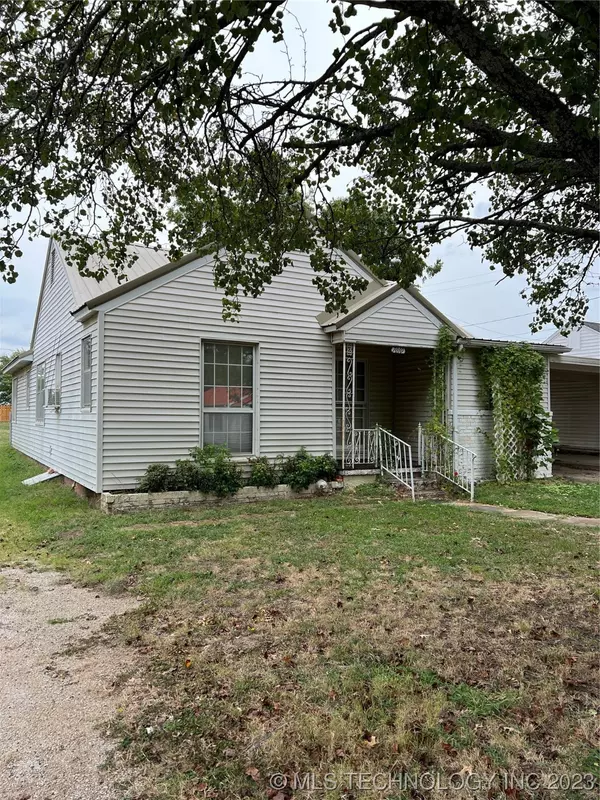 Ada, OK 74820,1010 N Texas