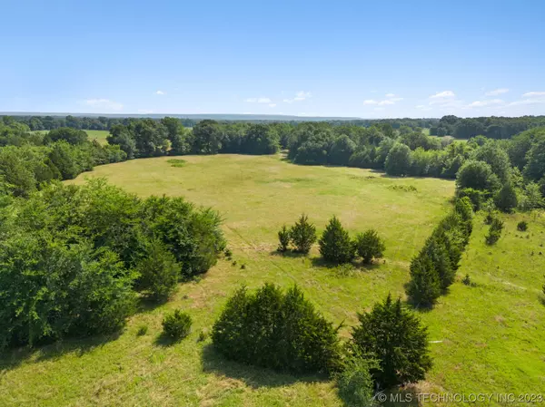 2 S Griffin RD, Atoka, OK 74525