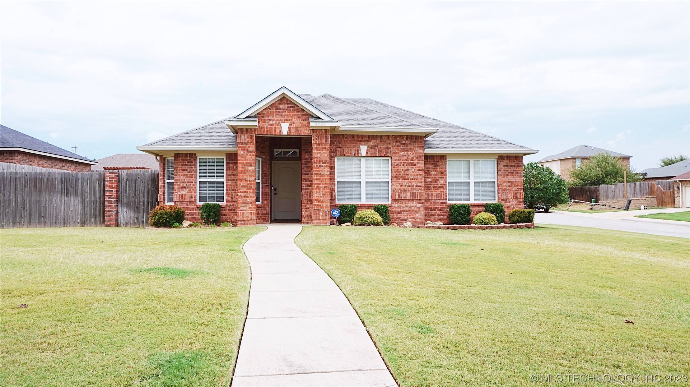 4905 Caddo Creek, Ardmore, OK 73401
