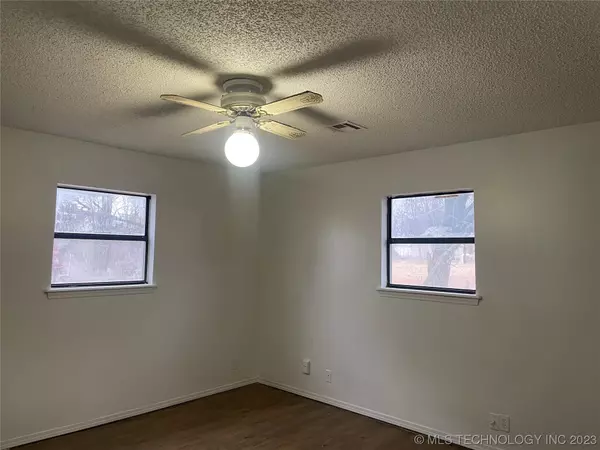 Claremore, OK 74017,12102 S Maple AVE