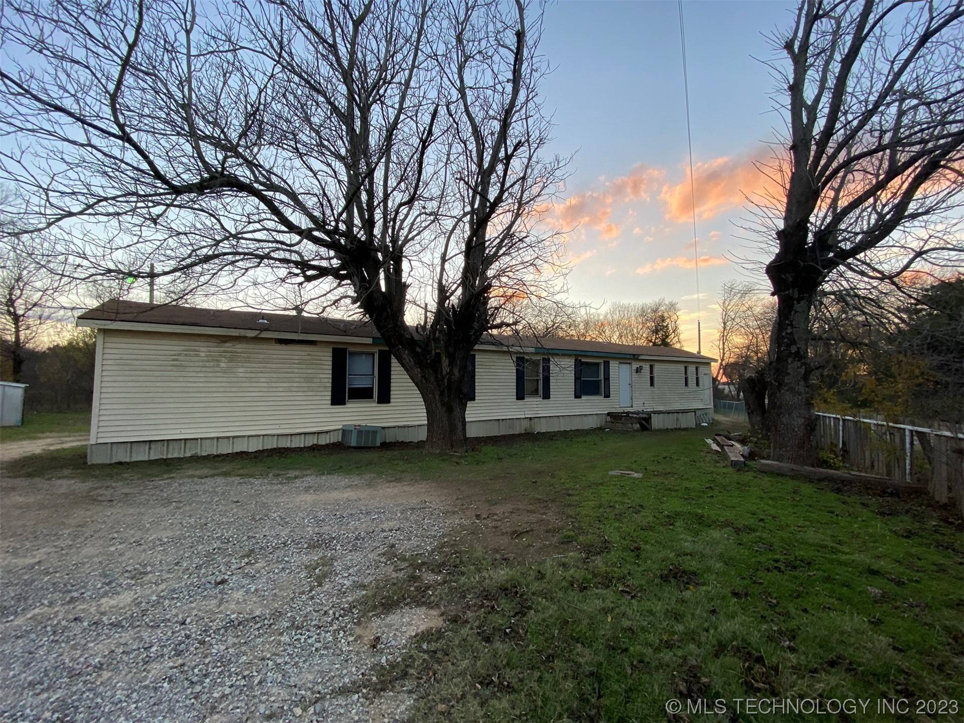 413 W Seventh, Kemp, OK 74741