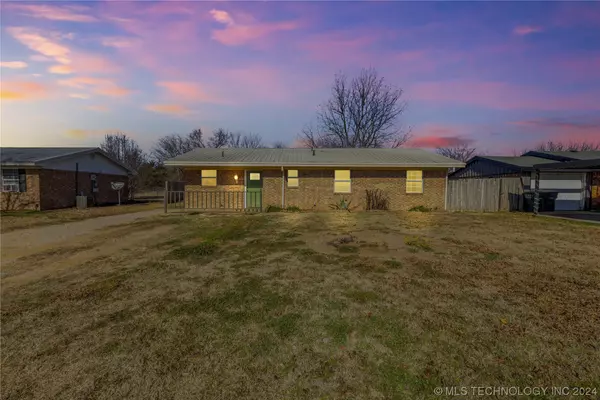 Lone Grove, OK 73443,394 Wisteria