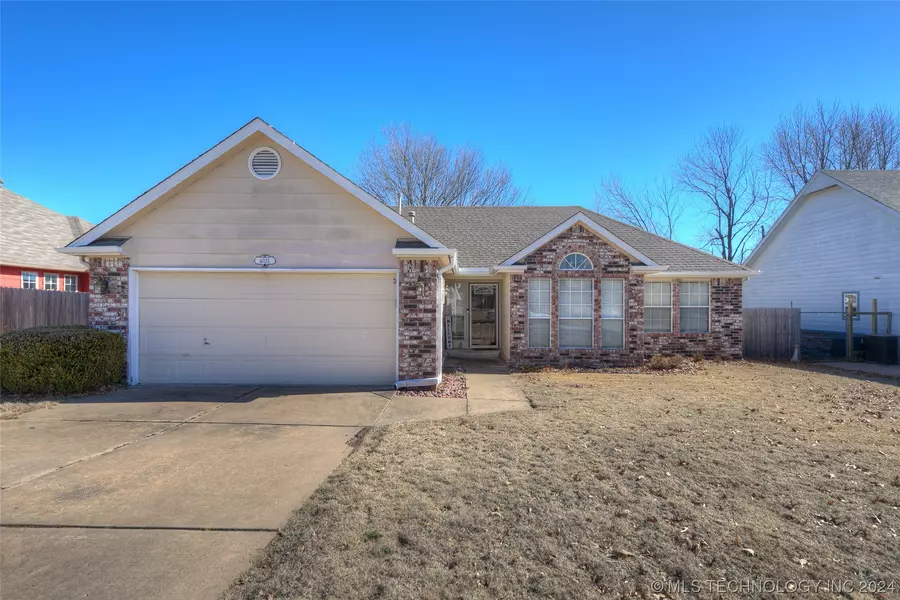 4025 S Poplar AVE, Broken Arrow, OK 74011