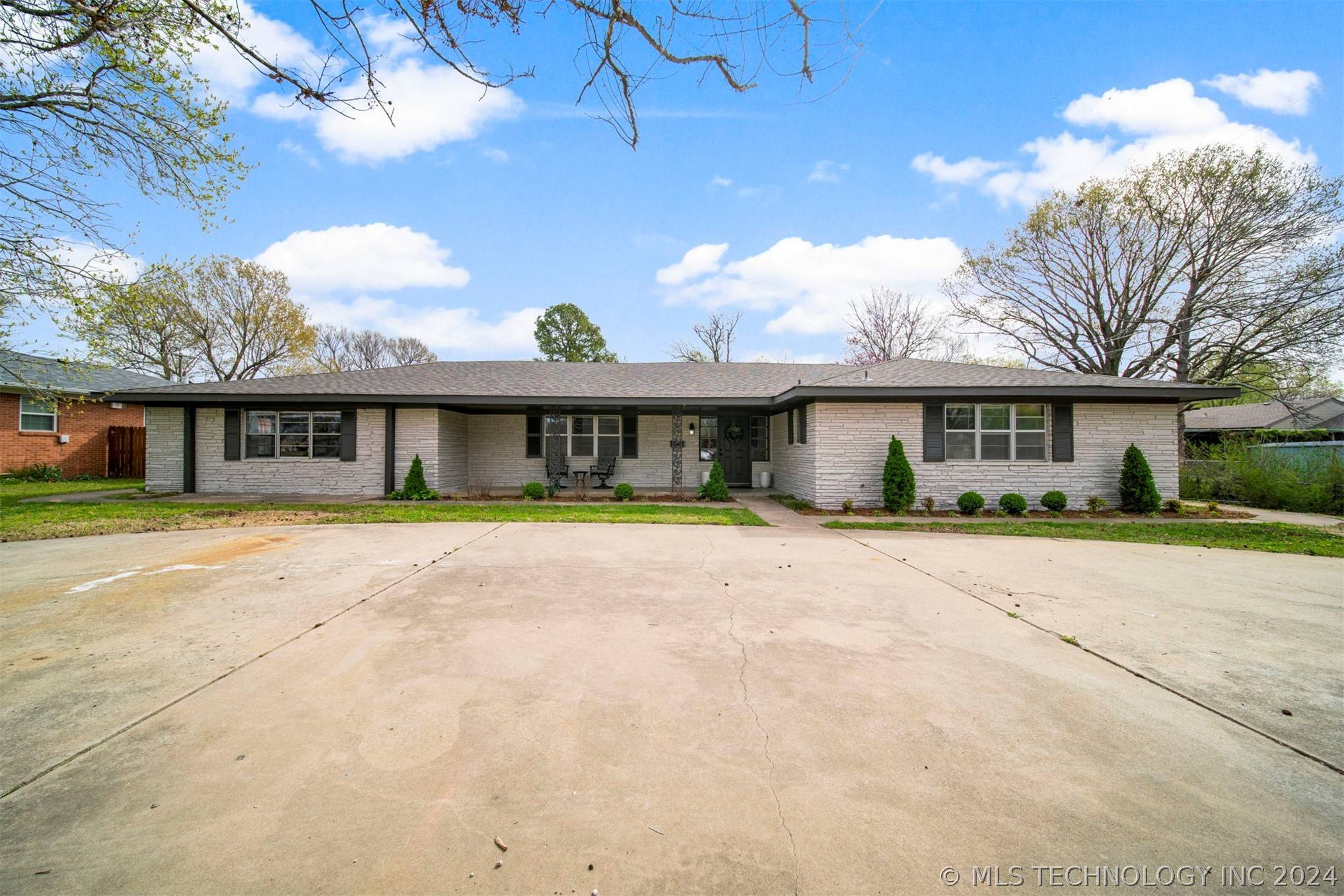 1314 N Choctaw AVE,  Claremore,  OK 74017