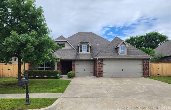 2014 E 133rd ST S,  Bixby,  OK 74008