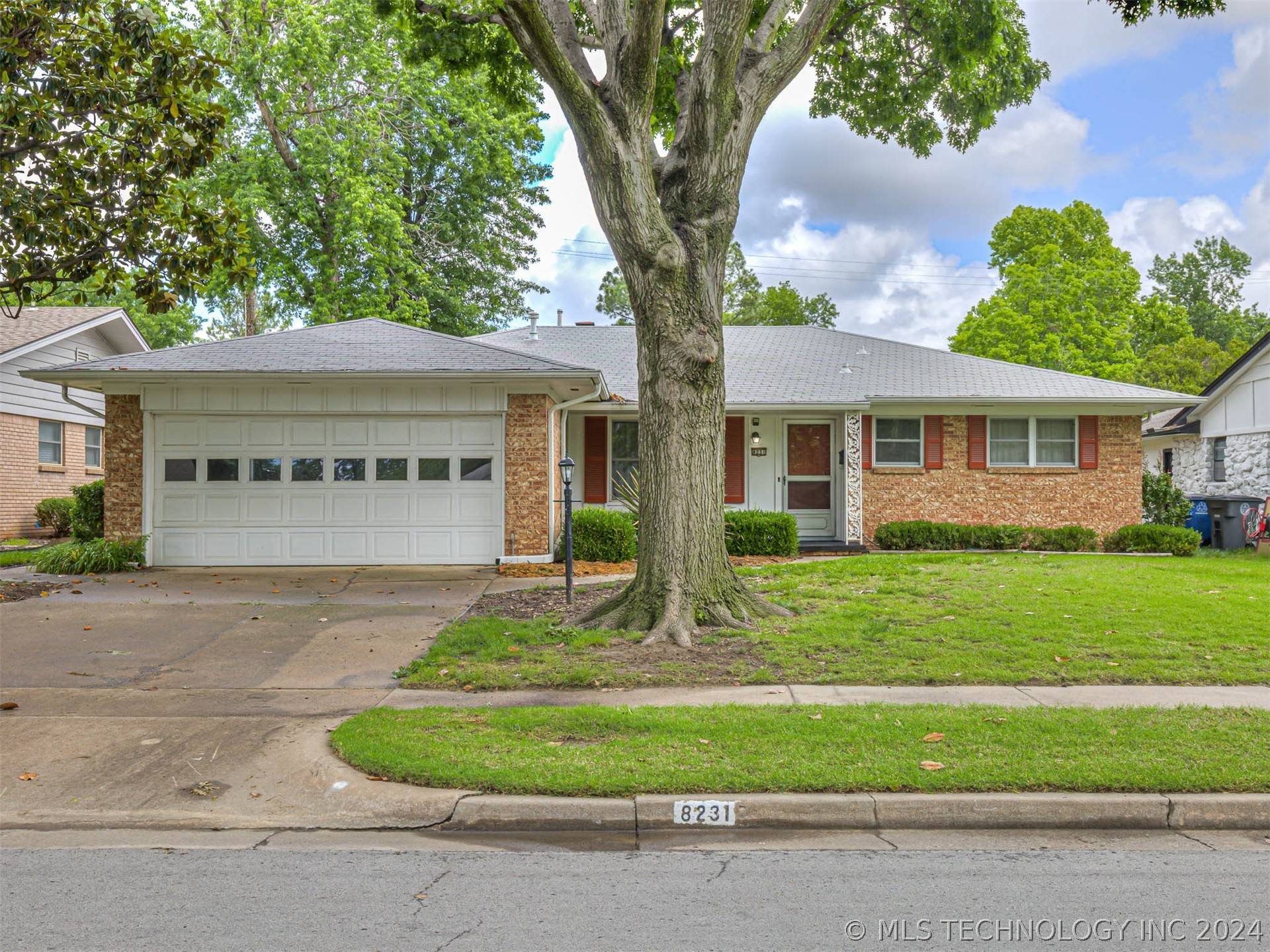 8231 E 38th ST, Tulsa, OK 74145