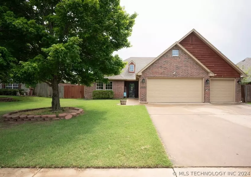 8807 N 143rd East Avenue, Owasso, OK 74055