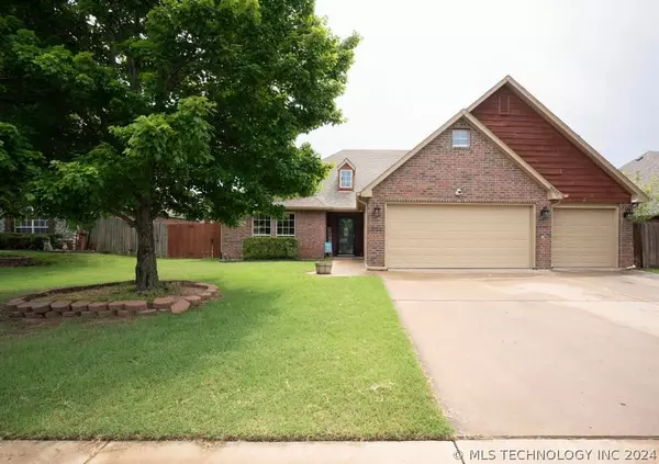 Owasso, OK 74055,8807 N 143rd East Avenue